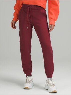 Lululemon Scuba High-Rise Jogger Size 14 Mulled Wine